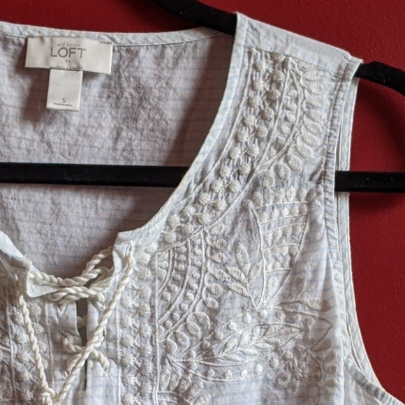 Loft top - Picture 2 of 2